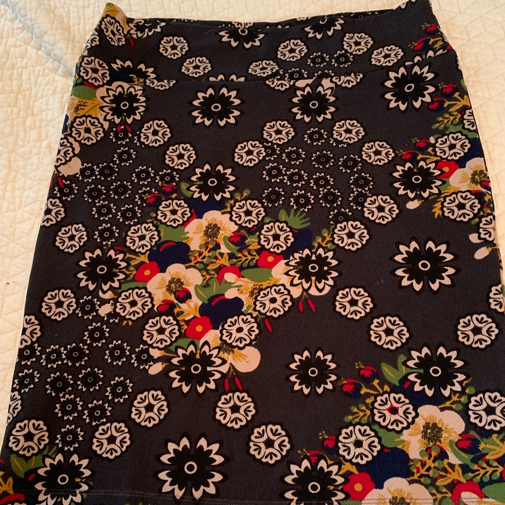 Lularoe Cassie skirt